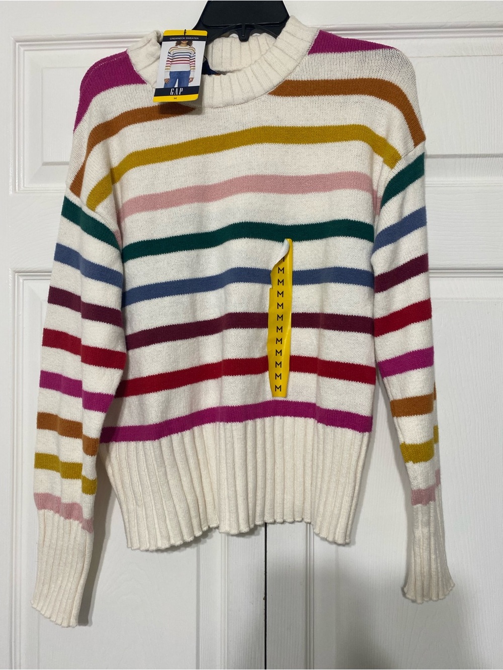 Nwt Gap crew Neck ribbed striped sweater size M